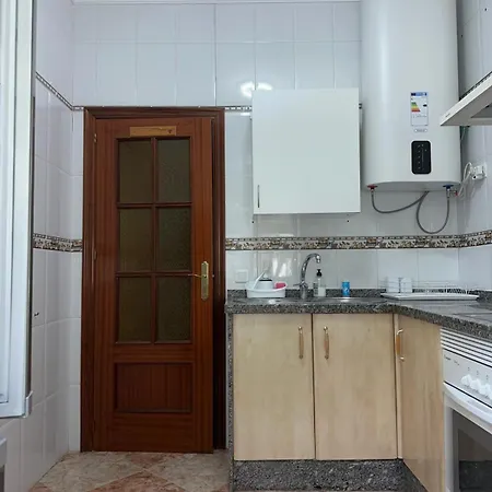 Holiday home Independiente En La Guindilla Gibraleon